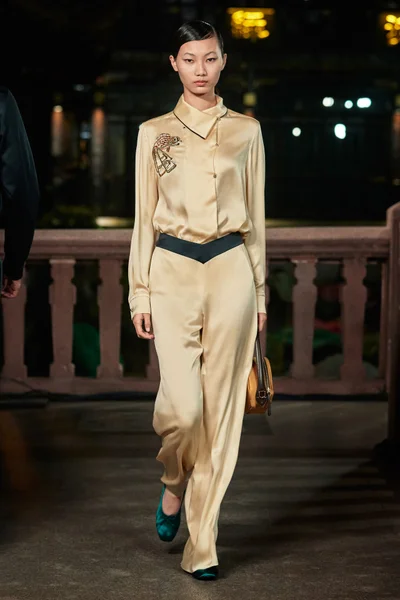 Look 55
